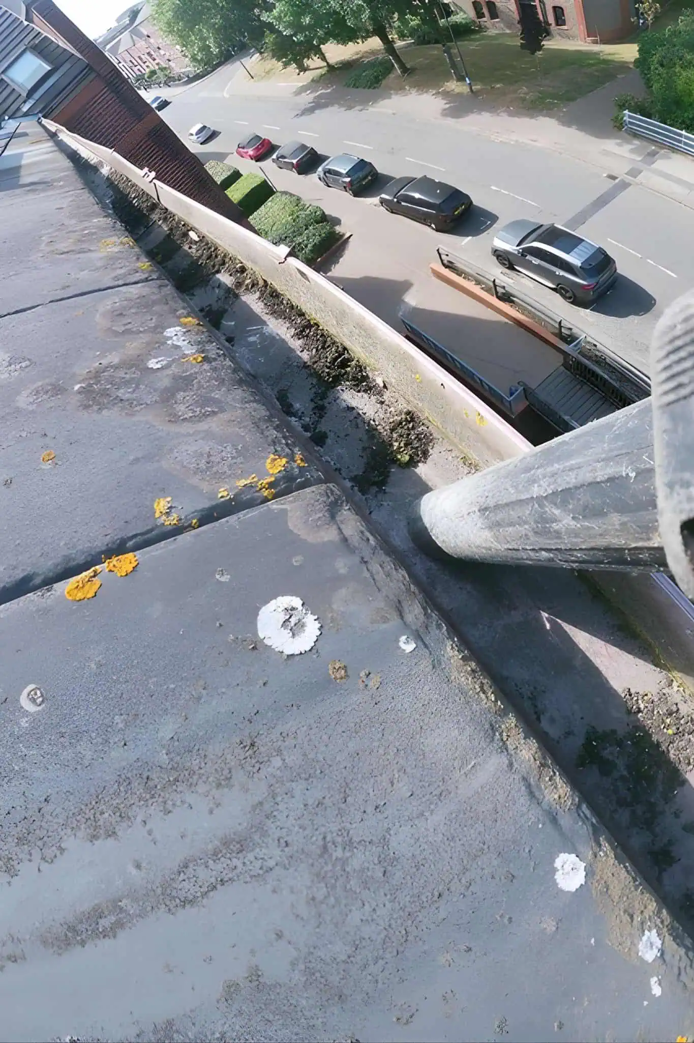 gutter cleaning process, Cardiff