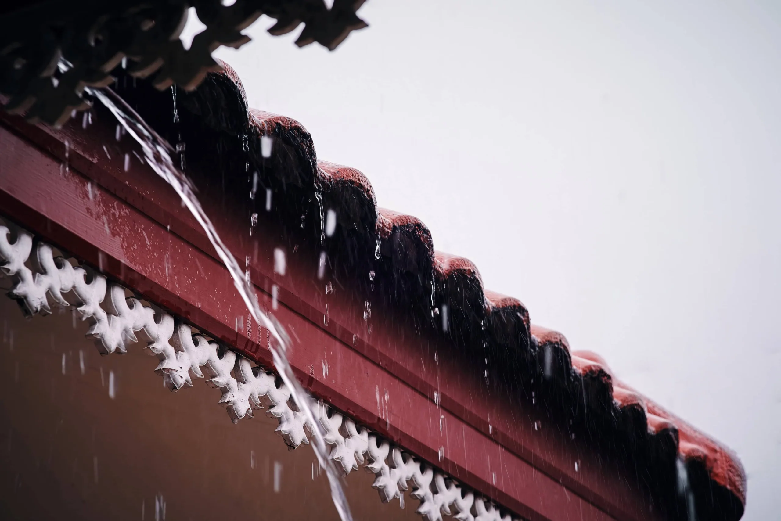 How to Fix a Leaking Roof